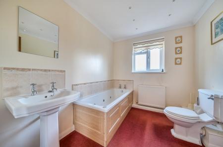 1386290-15-6939a6...