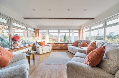 1386290-10-6939a5...