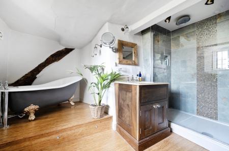 Bathroom 2