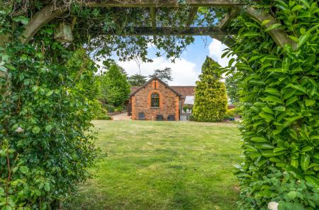 1288999-9-6826ecc...