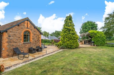 1288999-7-6826ecb...