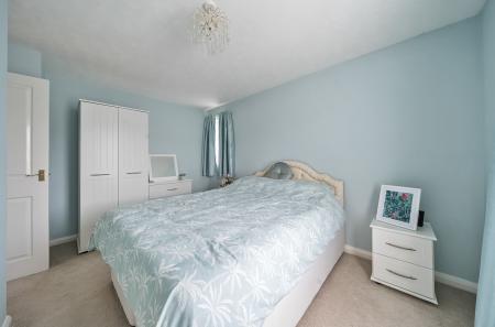 1310413-11-684bcf...