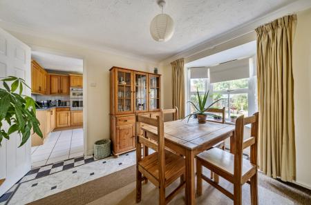 1317667-14-6866cd...