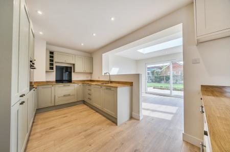 1347954-9-68bf0e2...