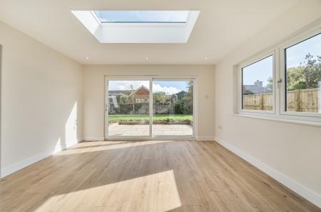 1347954-18-68bf0f...