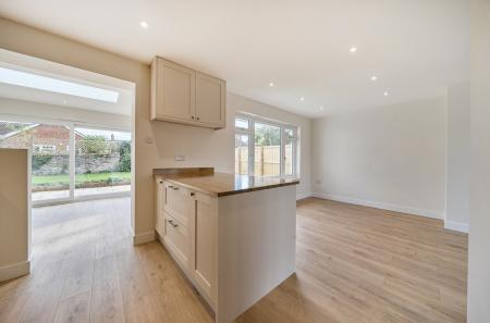 1347954-10-68bf0e...