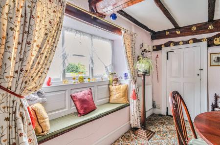 1358937-19-68f0f6...