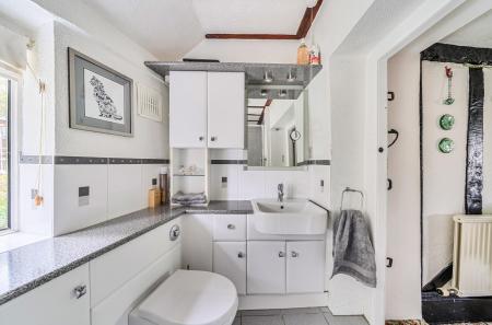 1358937-15-68f0f6...