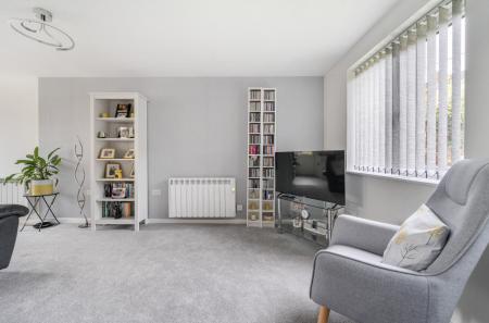 1374332-15-690337...