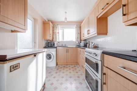 1372572-9-6900cc9...