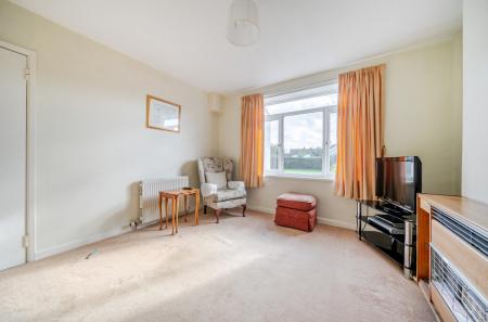 1372572-7-6900cbd...