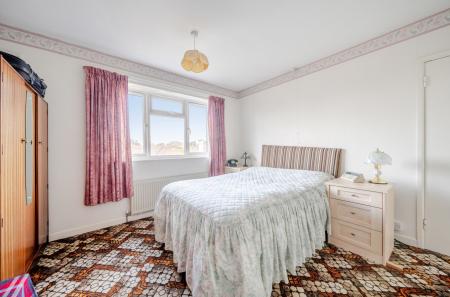 1372572-13-6900ce...