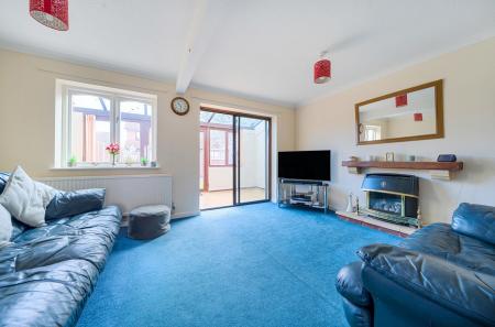 1383211-9-691c573...