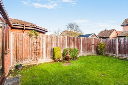 1383211-4-691c56f...