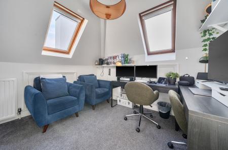 1375631-11-691632...