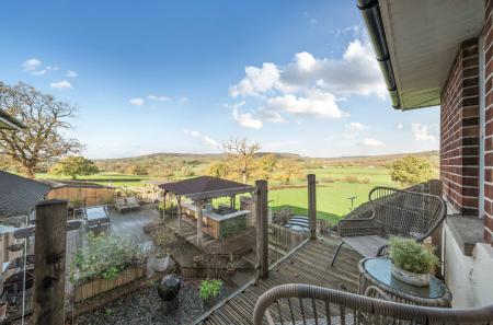 1375631-10-691632...