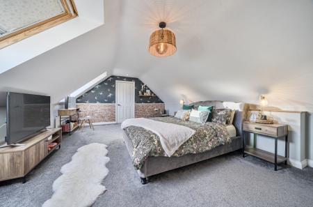 1395710-22-696515...