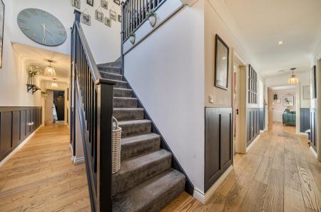 1395710-19-696515...