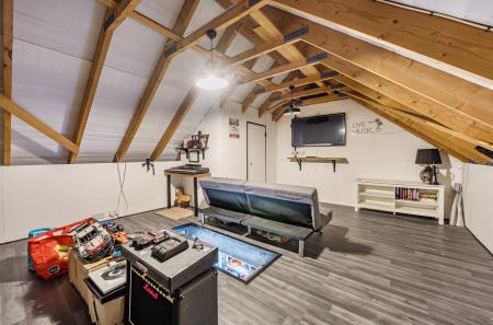 1395710-1-6965121...