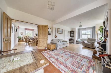 1364639-11-68ed2b...