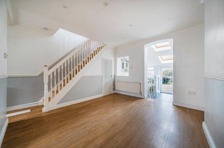 1371104-10-68f62b...