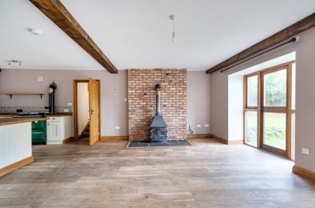 1370632-3-68ff9c9...