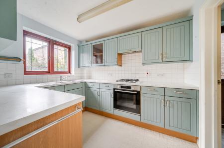 1358634-19-68fa35...