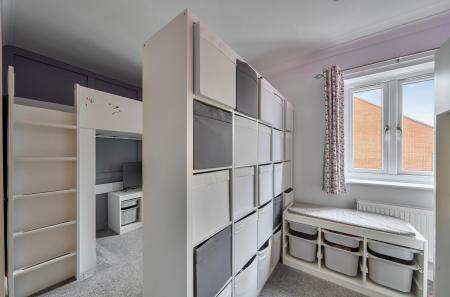 1374502-25-690a0f...