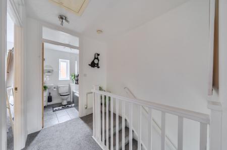 1374502-24-690a0f...