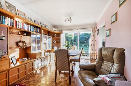 1387552-16-693046...