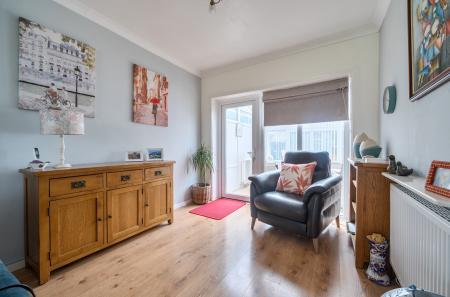 1403384-5-6970fc1...