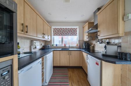 1403384-11-6970fd...