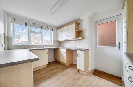 1405058-5-6978edb...