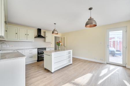 1405058-12-6978f2...