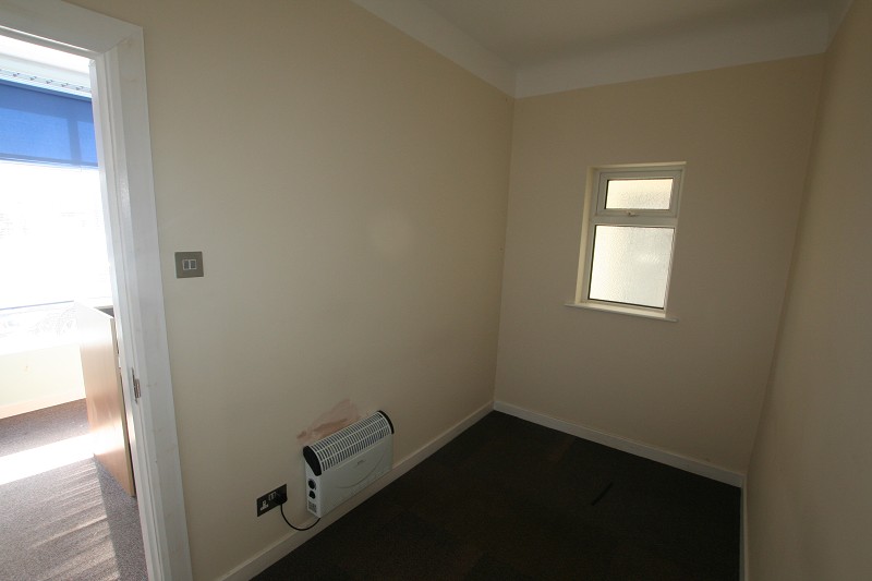 Office for rent in Ellesmere Port