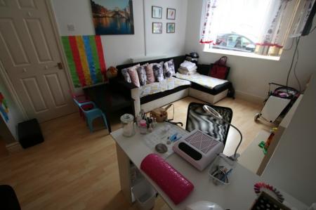 Lime Street, Ellesmere Port, Cheshire. CH65 2AZ