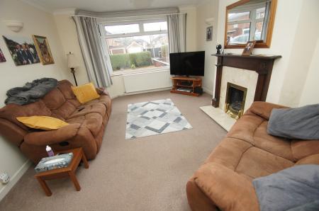 Eddisbury Road, Whitby, Ellesmere Port, Cheshire. CH66