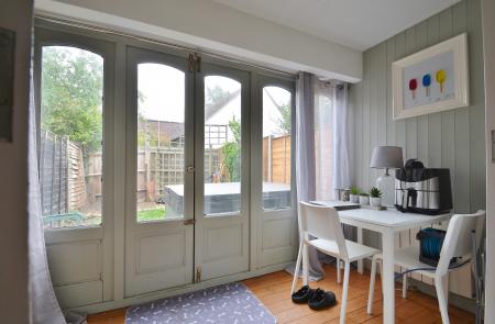 Sun Room / Dining Room