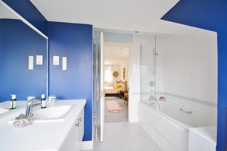 Ensuite Two