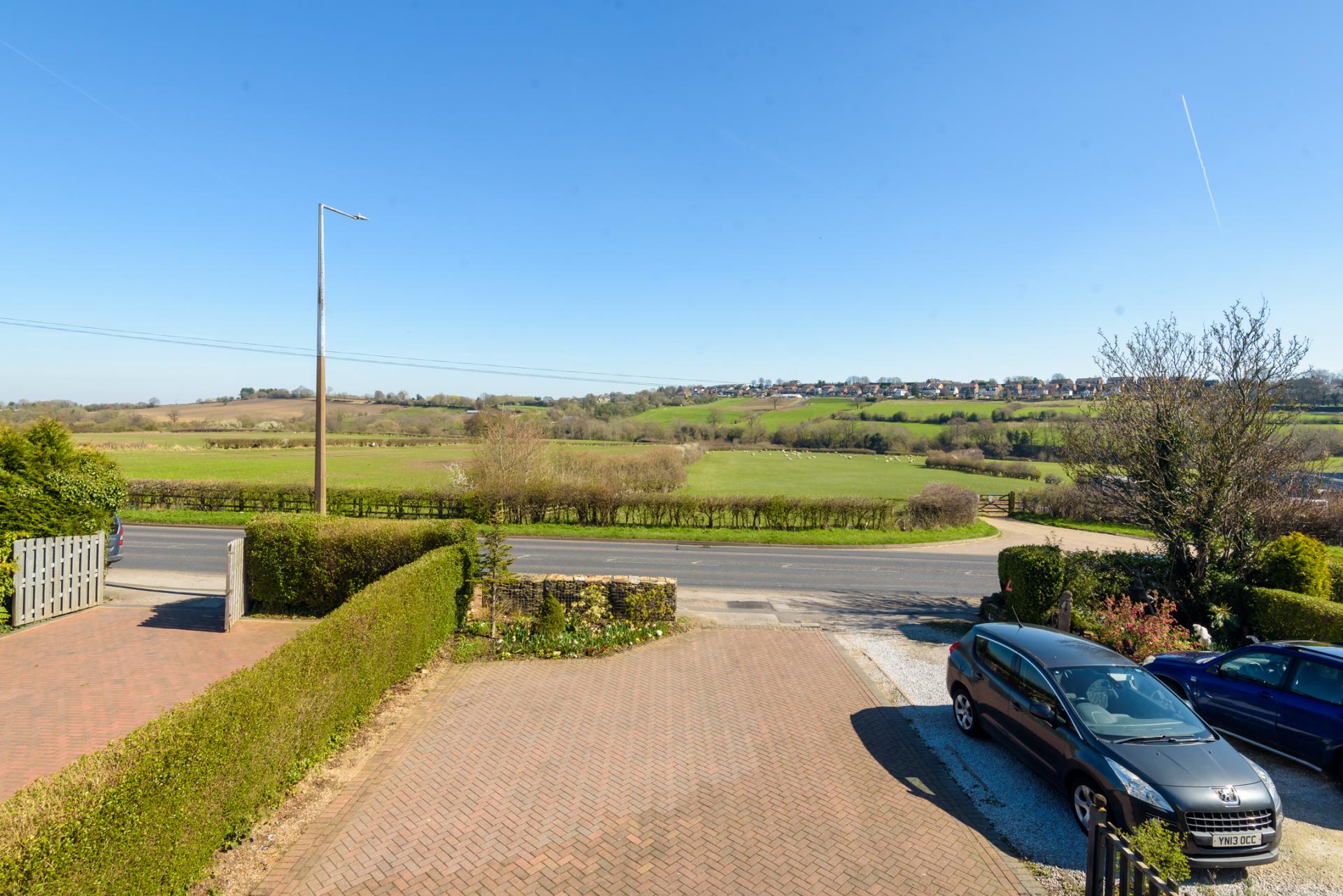 3 bedroom SemiDetached House for sale in Dronfield