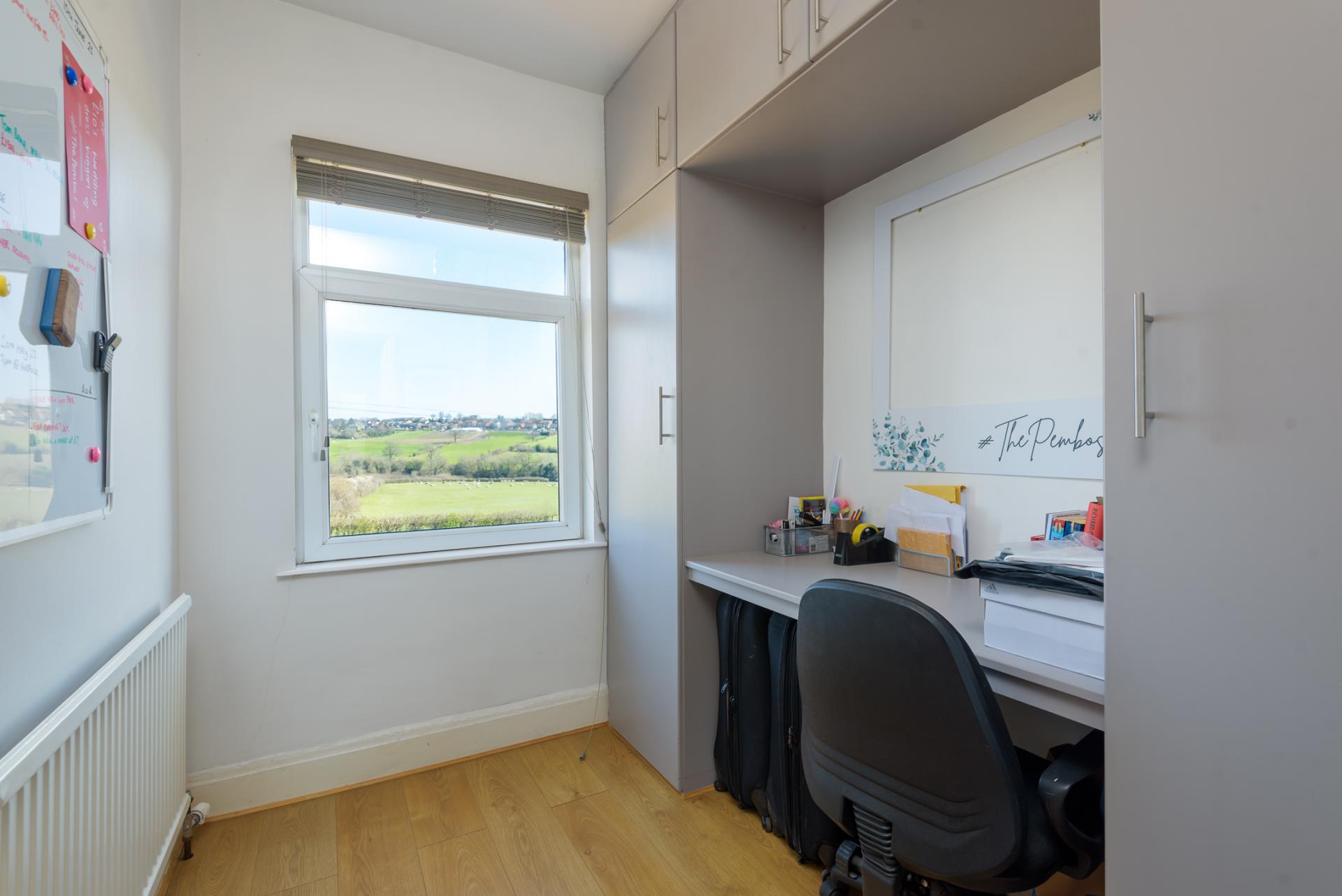 3 bedroom SemiDetached House for sale in Dronfield