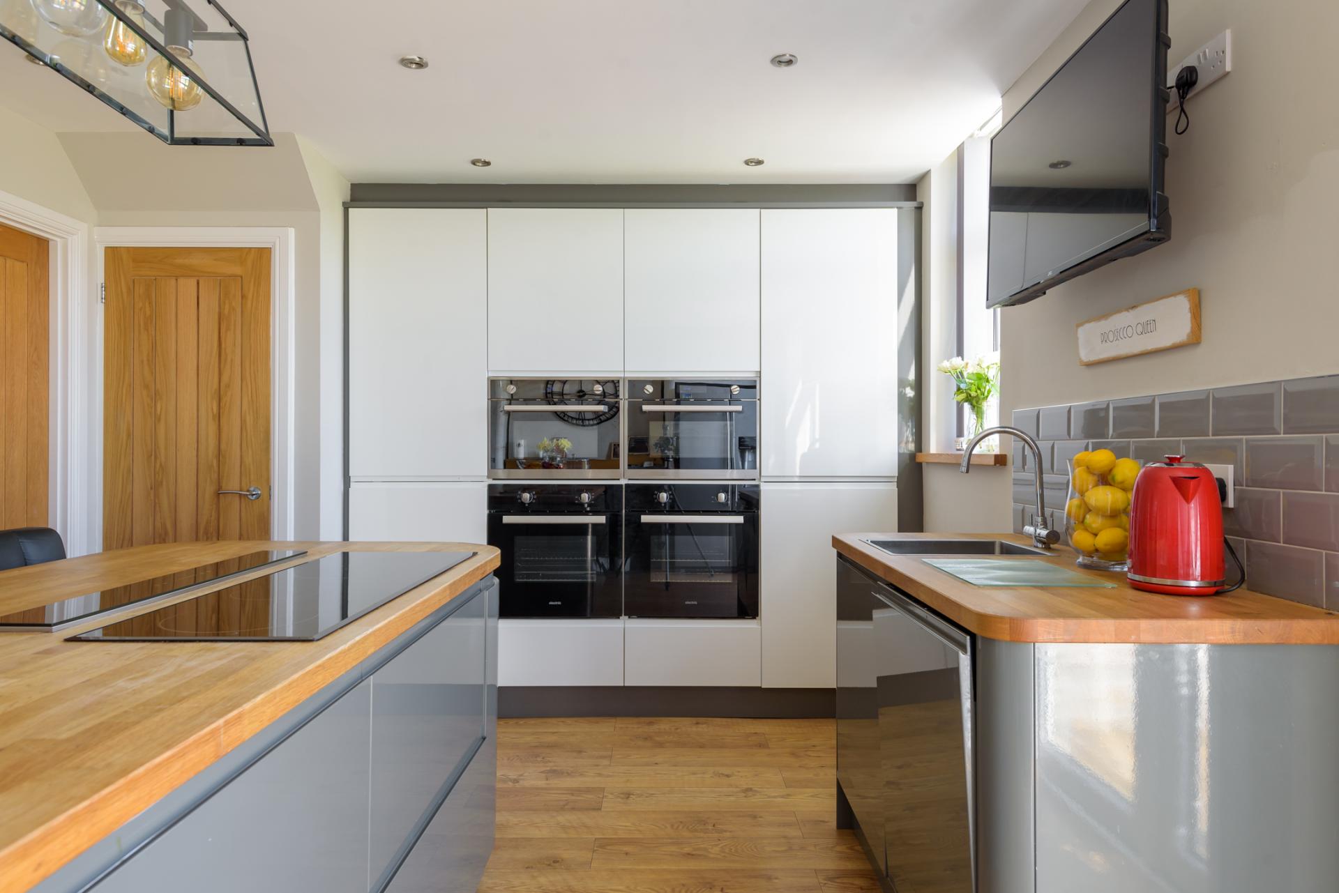 3 bedroom SemiDetached House for sale in Dronfield