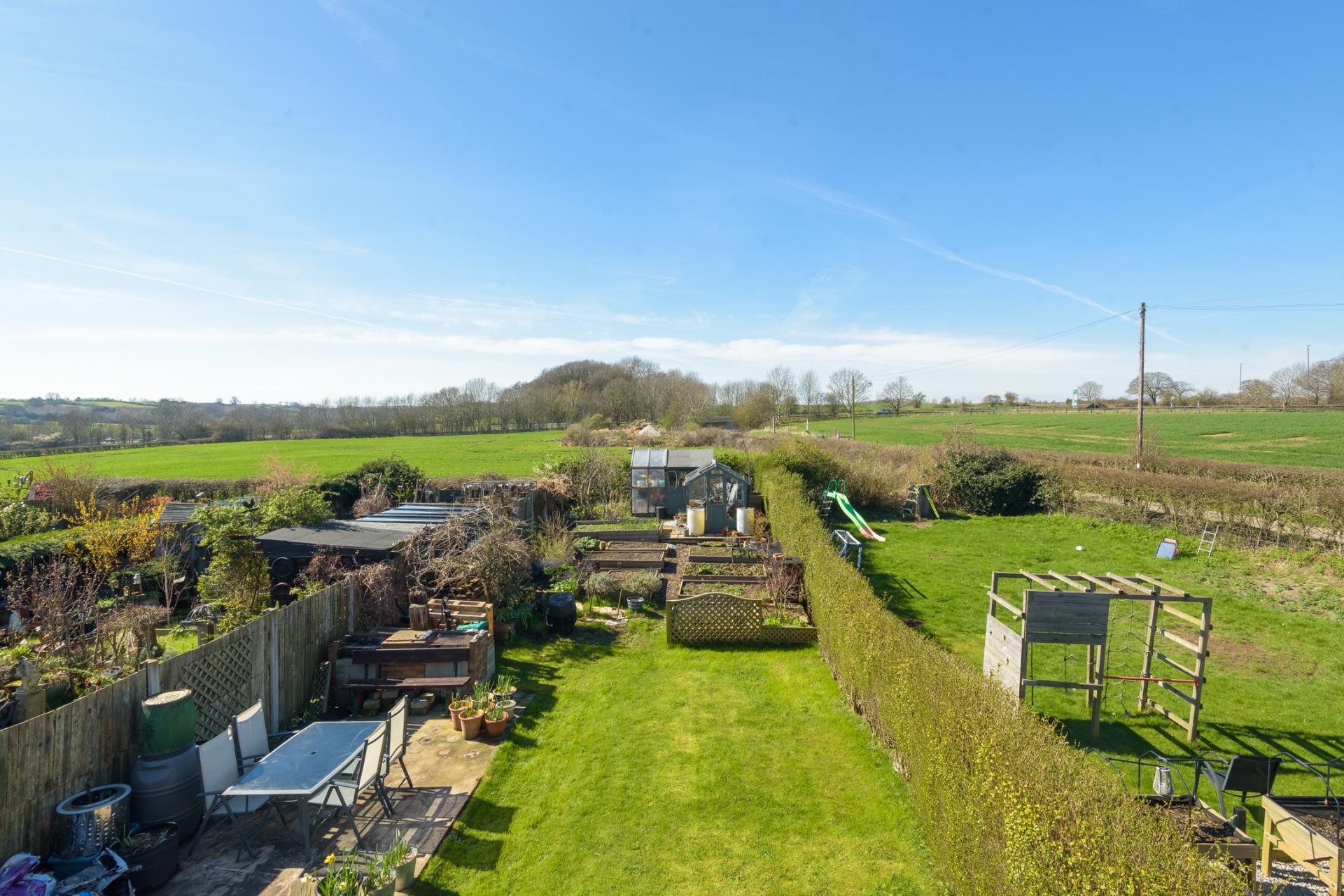 3 bedroom SemiDetached House for sale in Dronfield