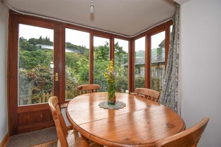 12 Stybarrow Terrace Dining Area.jpg