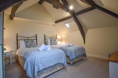 19 Lowther Village Bedroom 2 b.jpg