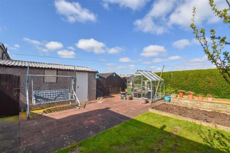 8 Brockley Moor Rear Garden.jpg