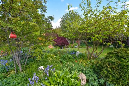 Deva Front Garden d.jpg