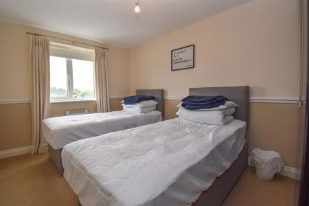 9 Mardale Road Bedroom 2a.jpg