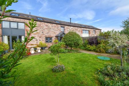 2 Swalebrook Barn Garden bb.jpg