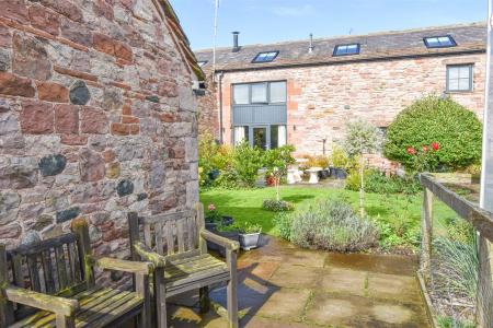 2 Swalebrook Barn Garden f.jpg